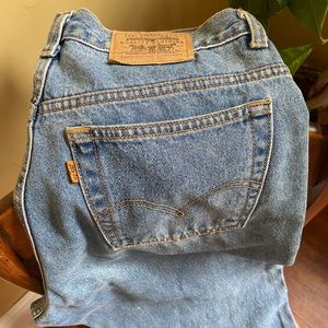 Levi’s orange tab - the perfect mom jean!